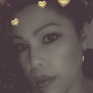 Meet your Posher, Cassandra